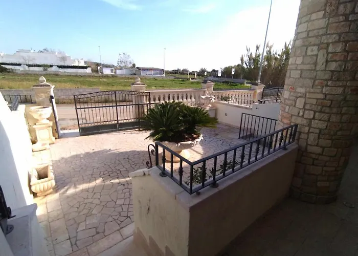 Poseidone مارينا دي بيسكولوس